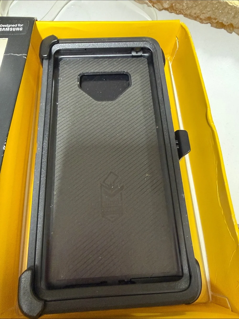 OtterBox Defender Series Rugged Case for Samsung Galaxy Note9 - Black and Yellow